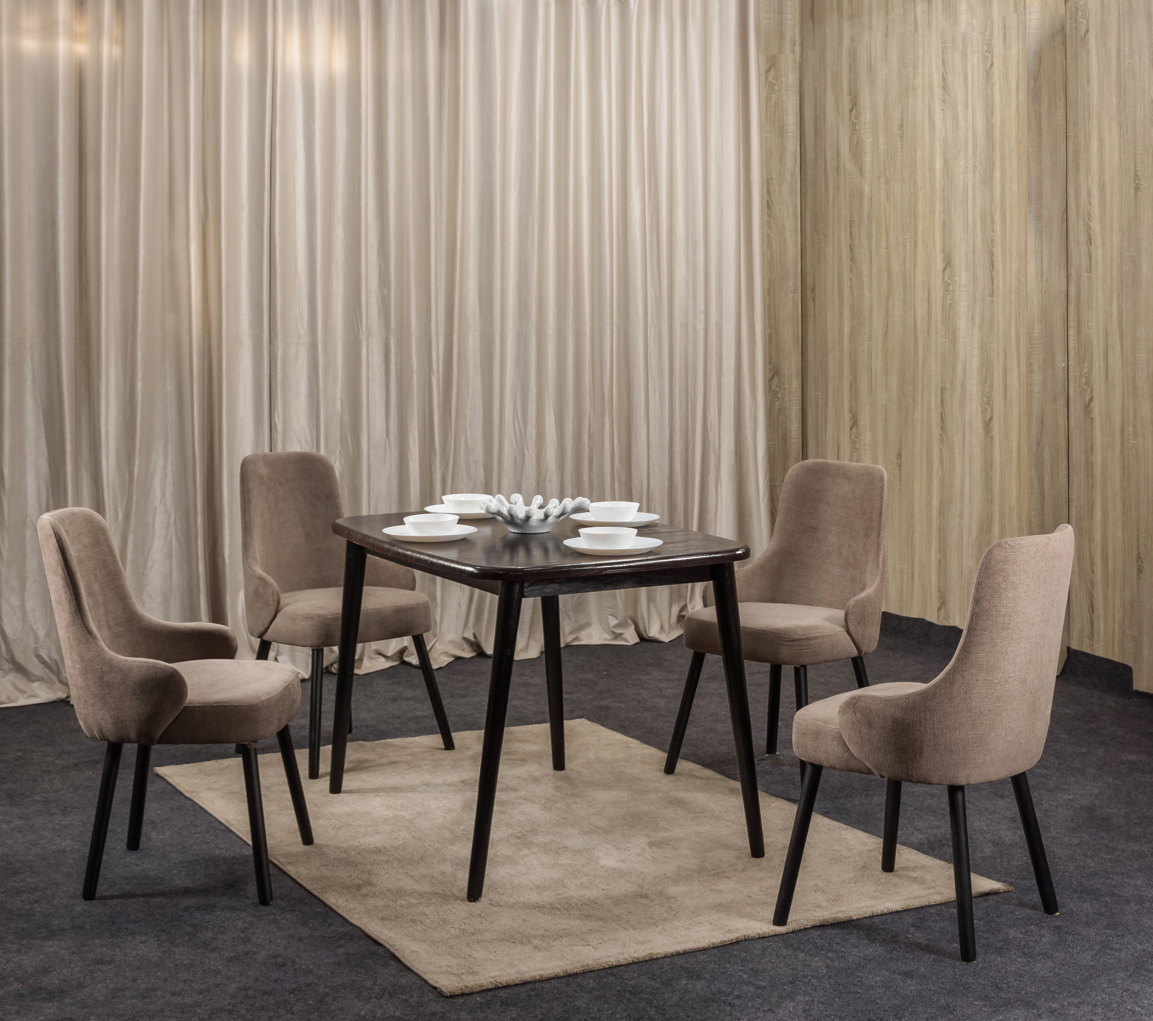 Dining Table - 90 x 90 x 76 cm | HA-DT-154